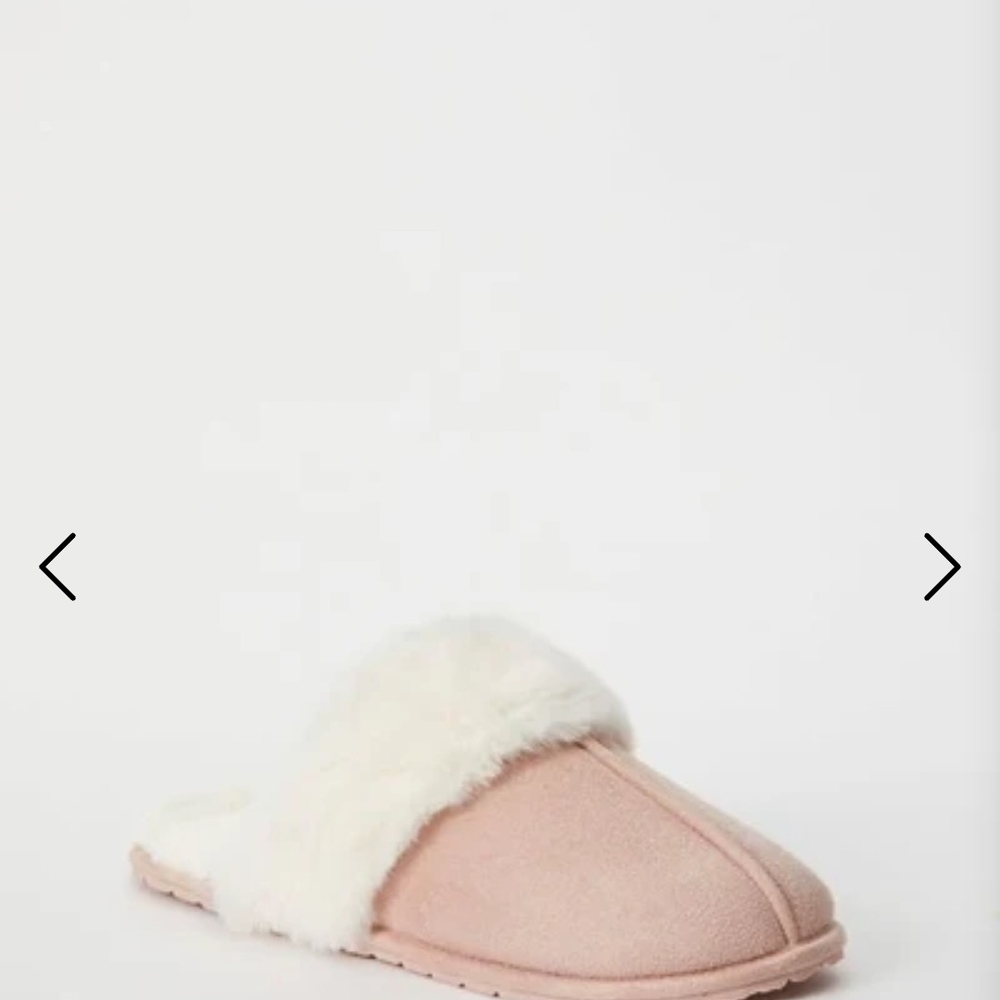 Shoe Dazzle Cozy Pink Women's Slippers